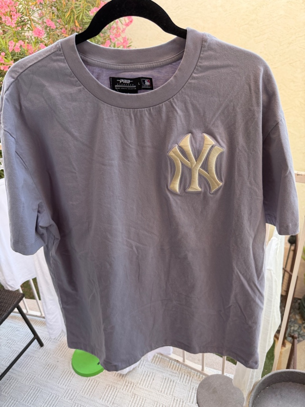 Men's Short-Sleeve Logo T-Shirt in Light Lavender size large